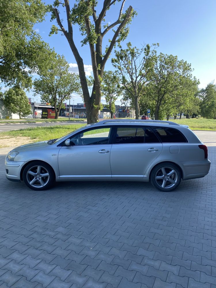 Toyota Avensis 2007r D-4D 2.2 Alu 17”*Klima*Hak*Tempomat*Grzane fotele