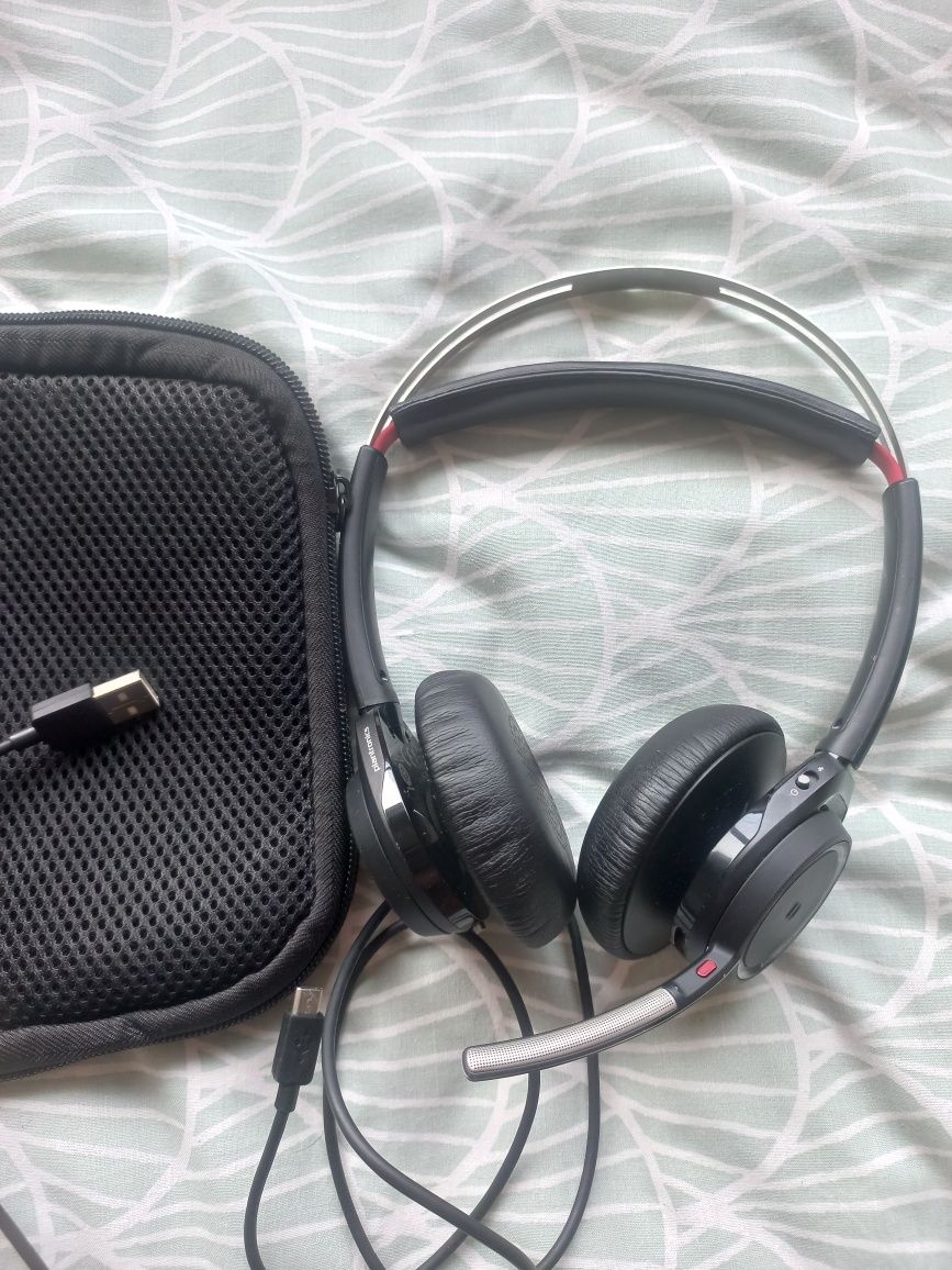 Auscultadores Bluetooth Plantronics
