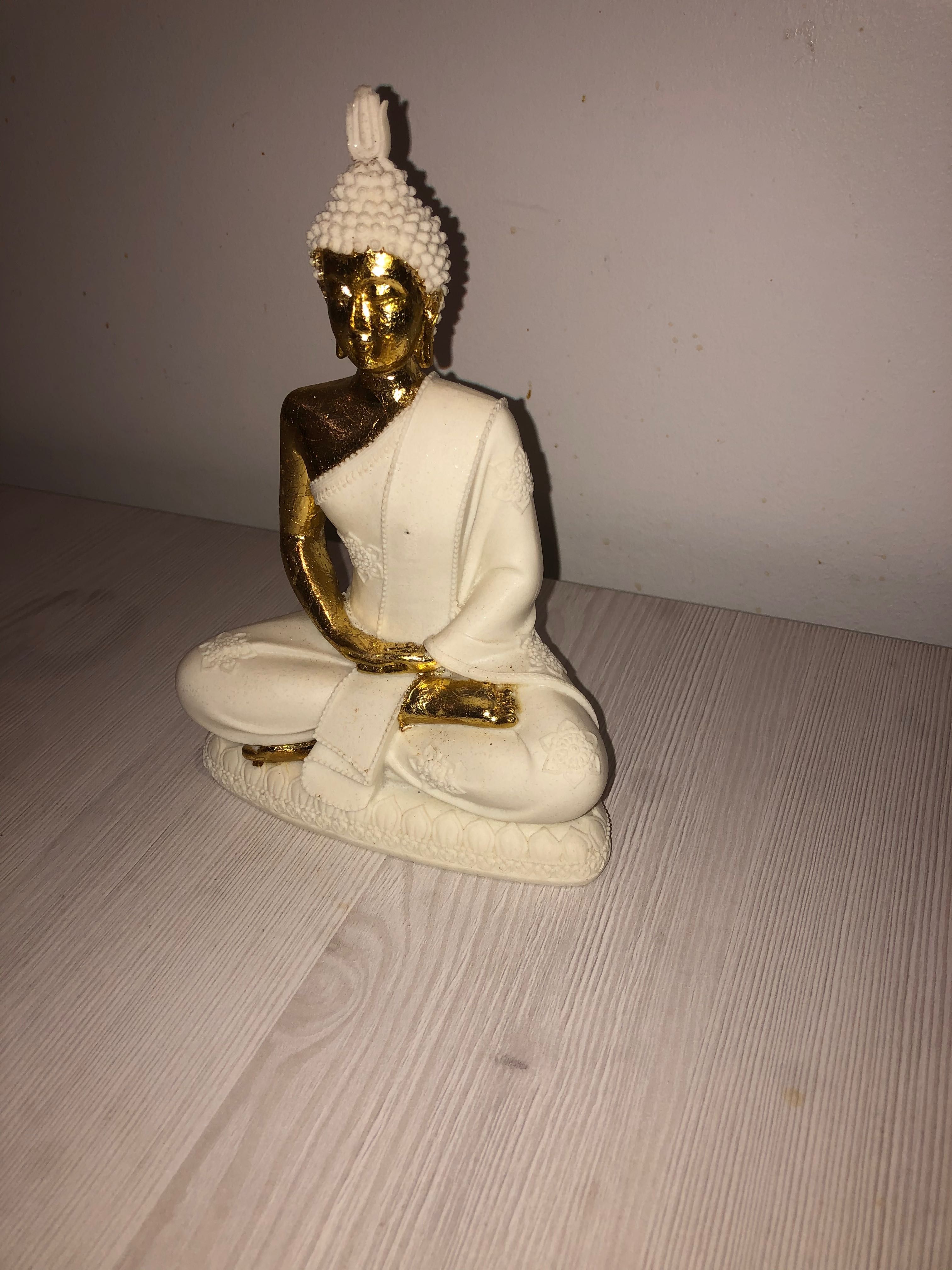 Estatueta hindu branco e dourado