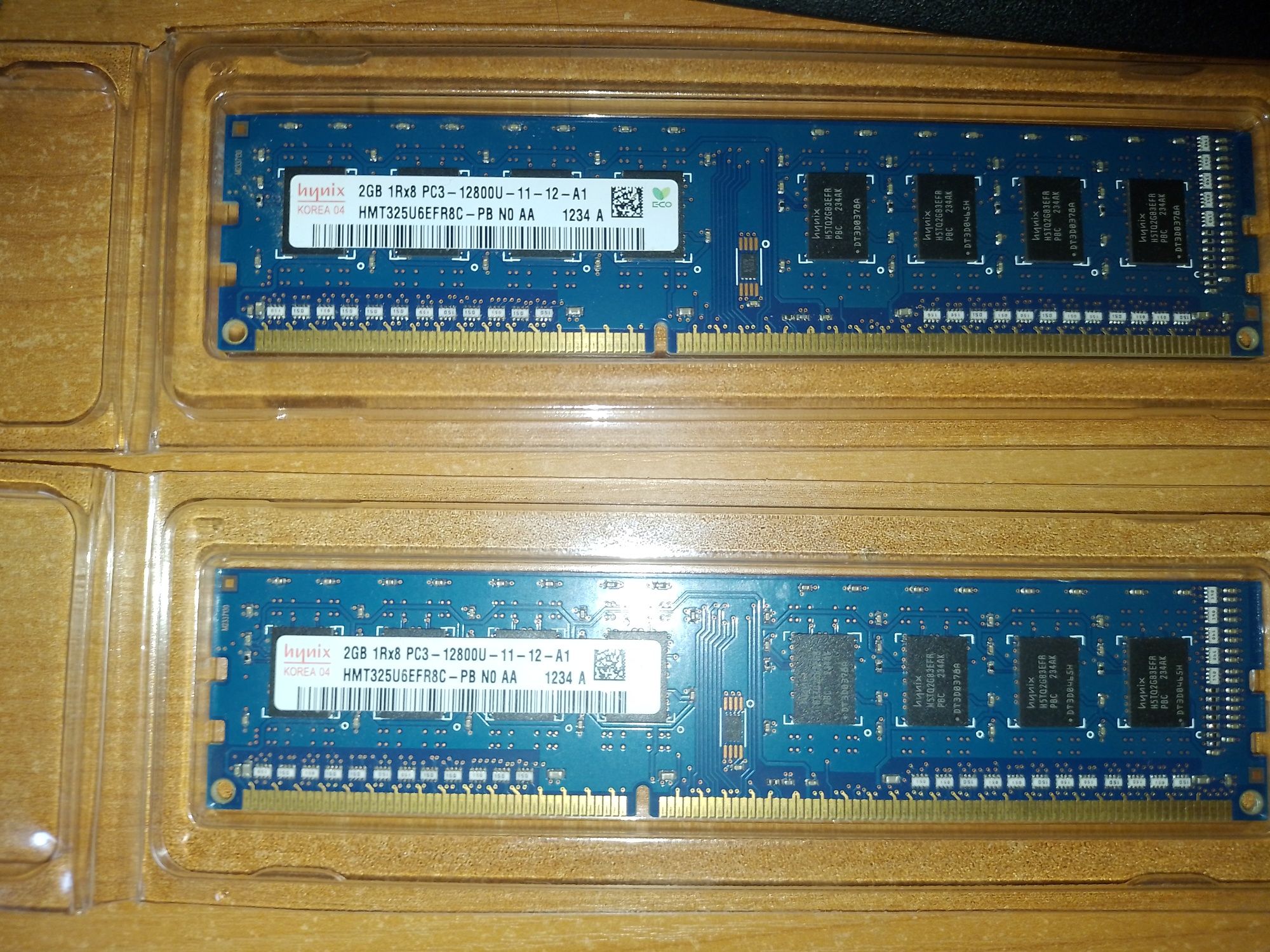 Оперативная память DDR3 2 планки по 2gb