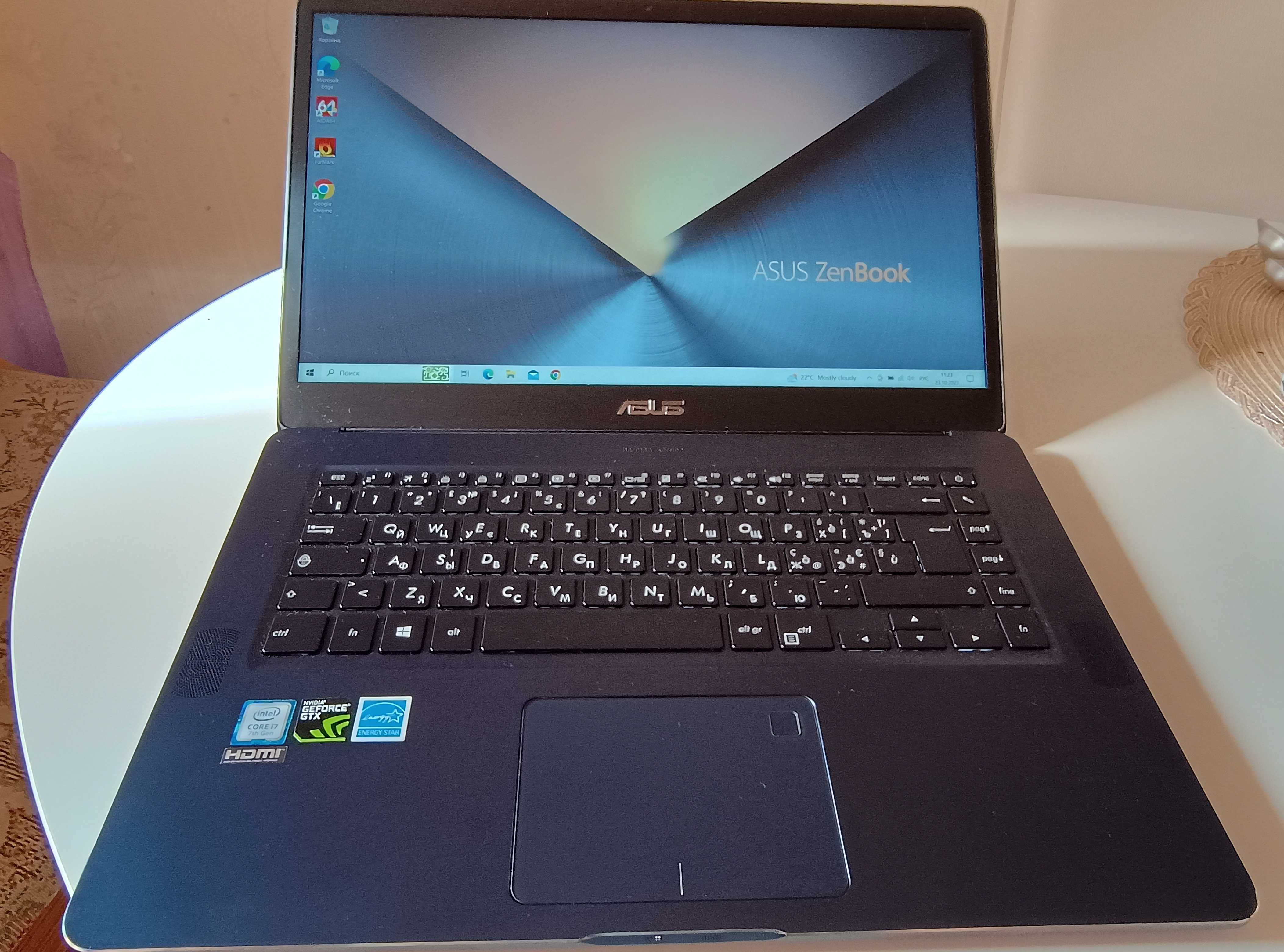 ASUS ZenBook PRO UX550V i7-7700HQ 16Gb GTX1050 4Gb SSD1Tb FHD