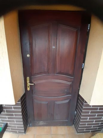 Drzwi zewnętrzne sosnowe ocieplone 90 cm bez futryny