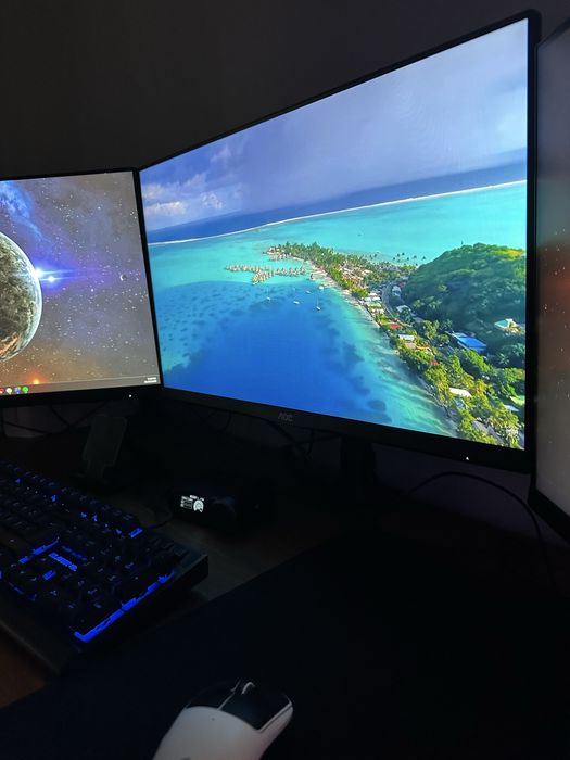 3 monitores AOC gaming 144hz + suporte