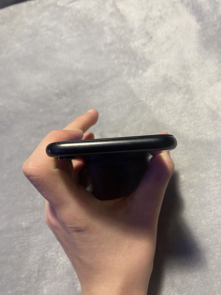 Iphone XR 64GB стан гарний ЗАМІНЕНО БАТАРЕЮ