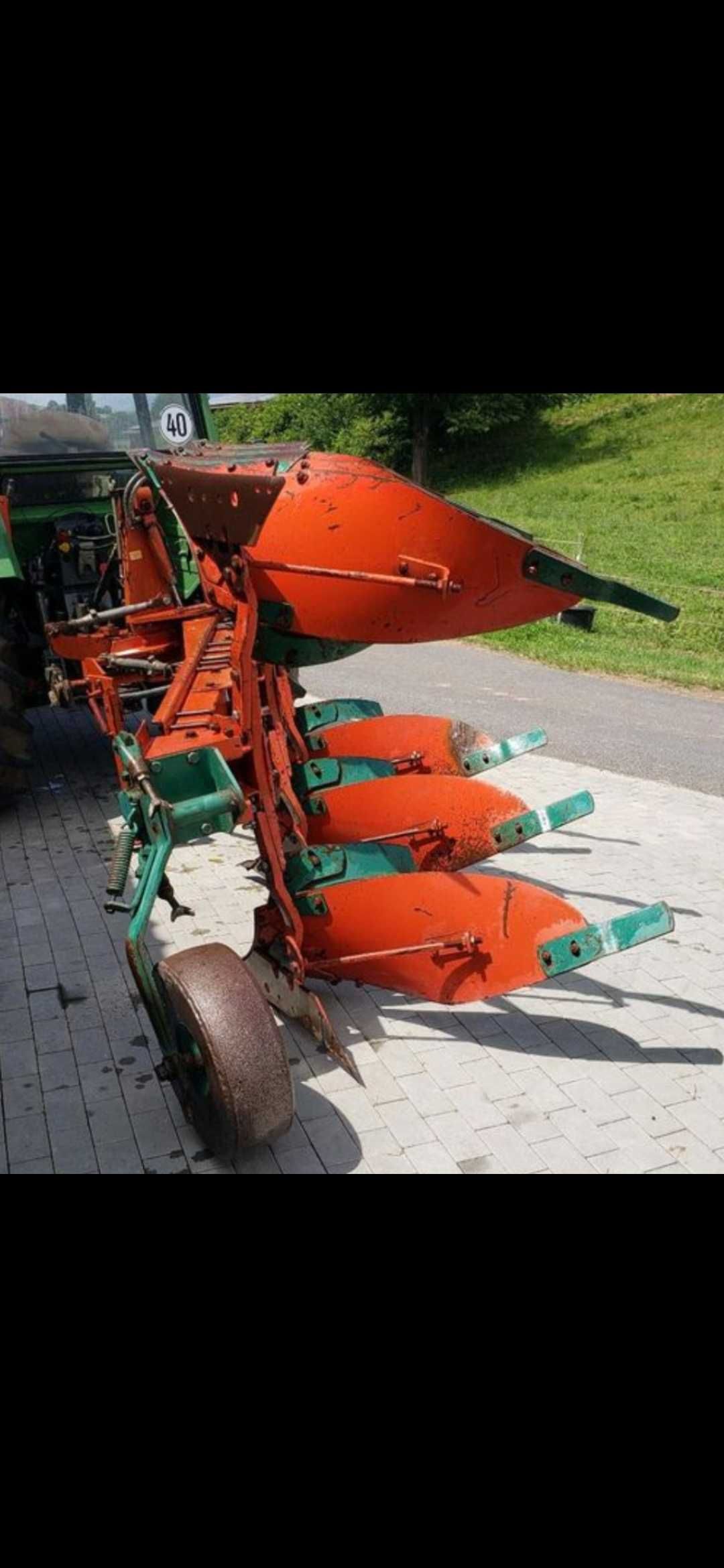 Pług 3 skibowy obrotowy KVERNELAND