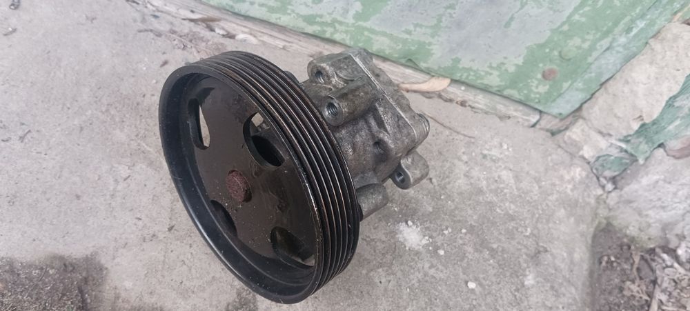 Насос гідропідсилювача Kayaba для Ford Fusion/Fiesta 1.4 tdci