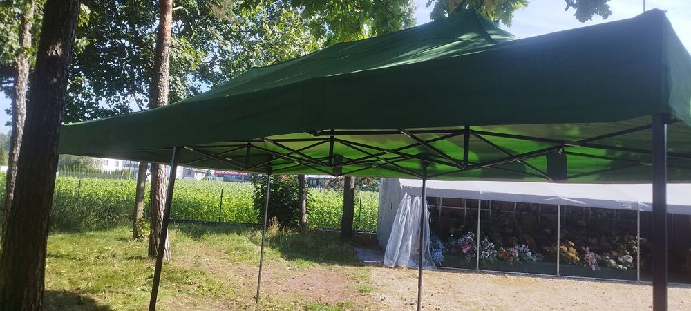 Namiot handlowy rozkladany