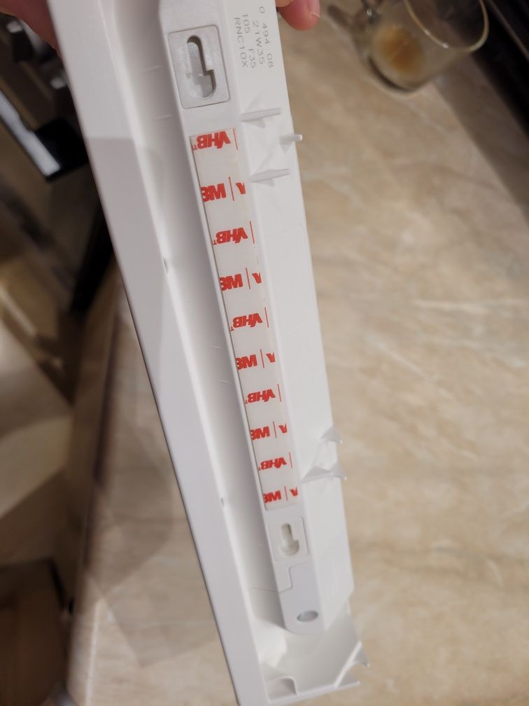 Przedłużacz narożny 4X2P+Z BIAŁY Legrand 049408