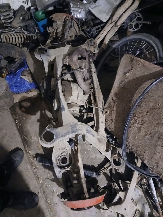 Продам запчастини на Mercedes-Benz W202 C180