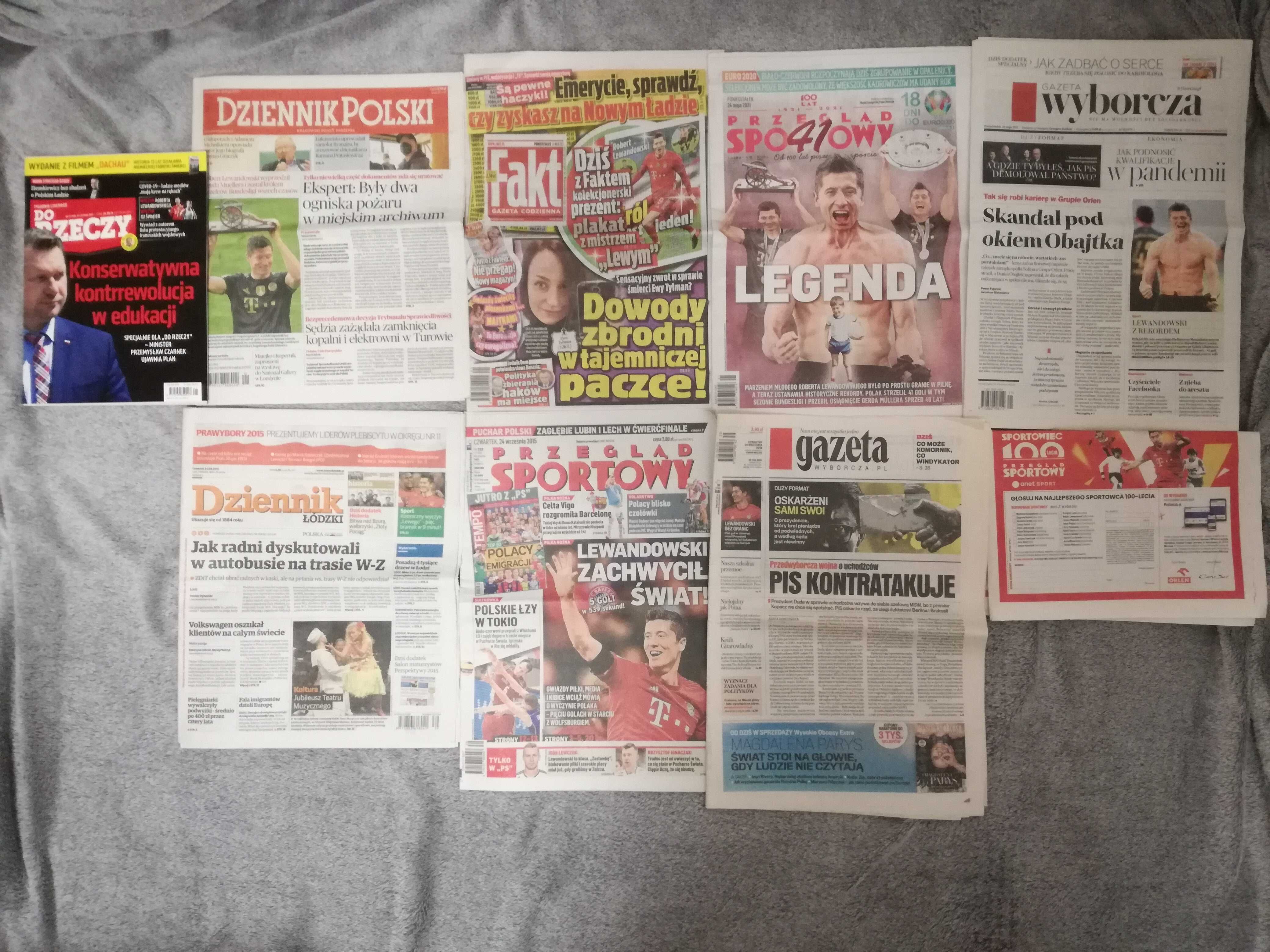 Kolekcja Robert Lewandowski ponad 200 elementów, gazety/bilety/gadżety