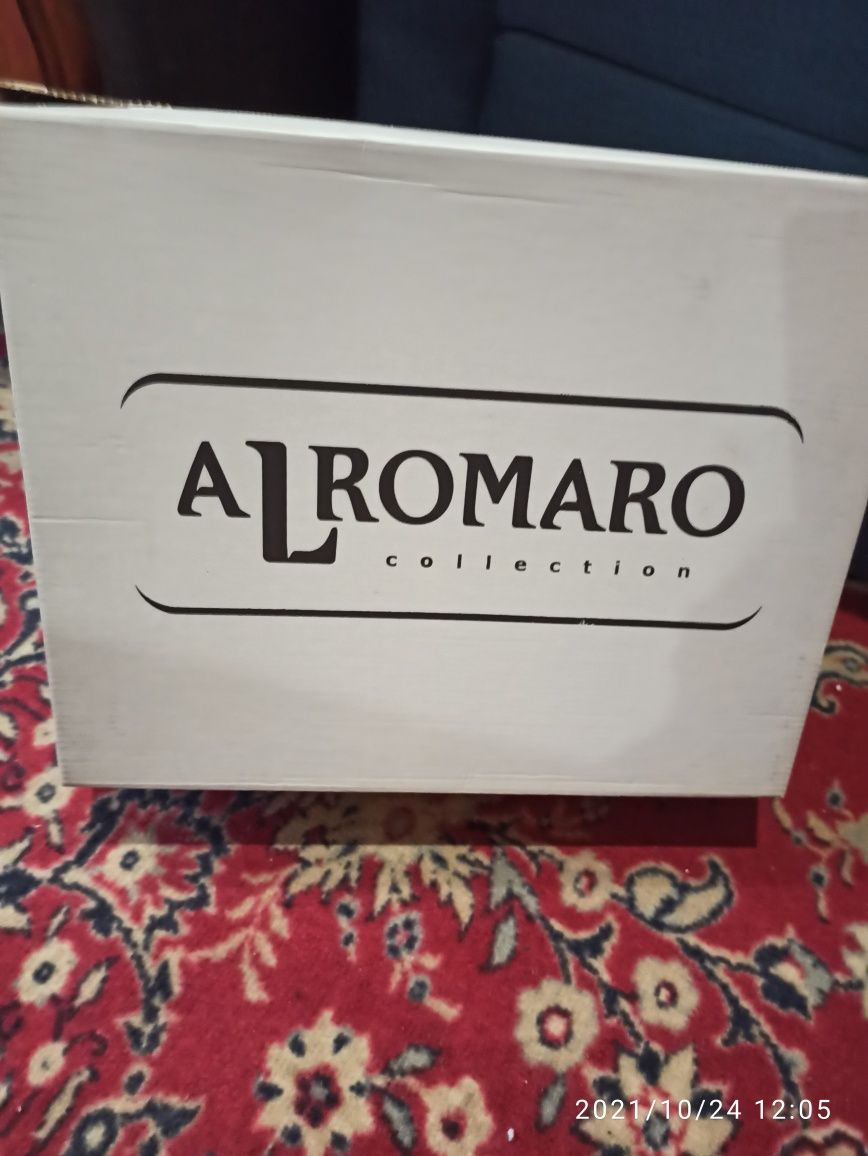 Кожаные зимние сапоги ALROMARO