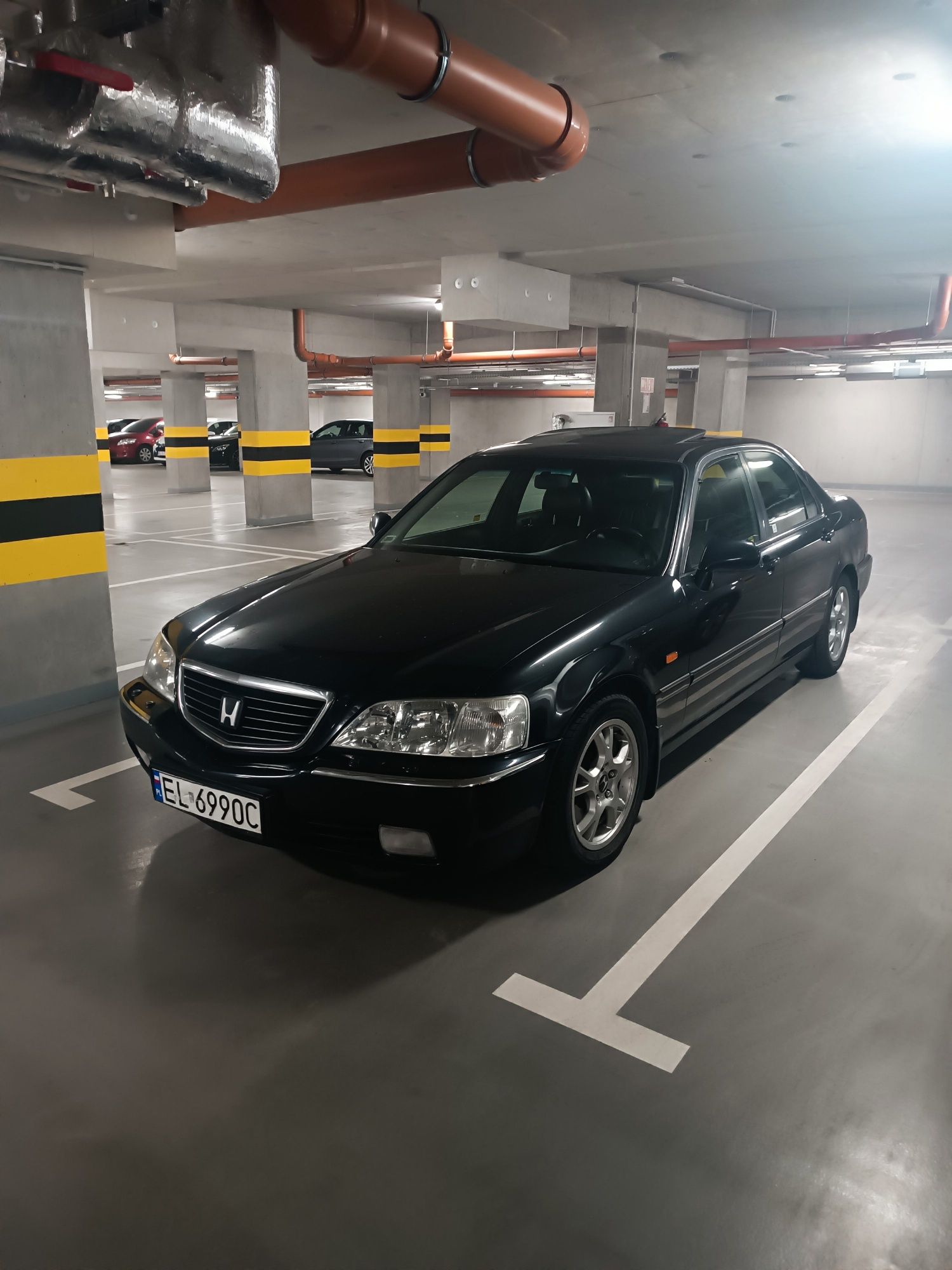 Honda Legend 3.5 V6 208KM