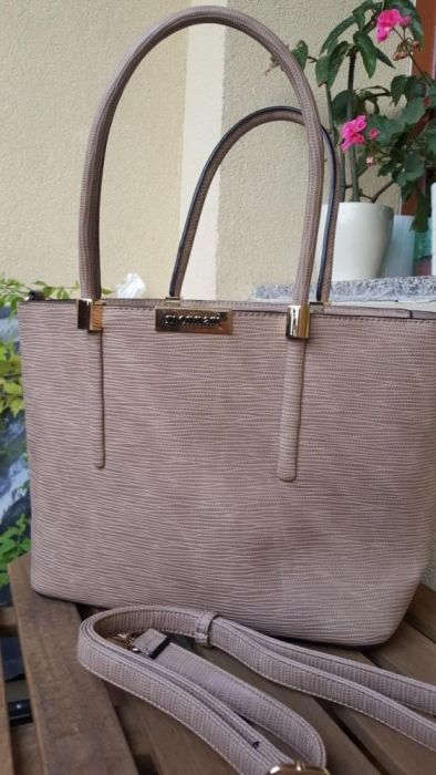 Elegancka torebka miesci A4 Monnari
