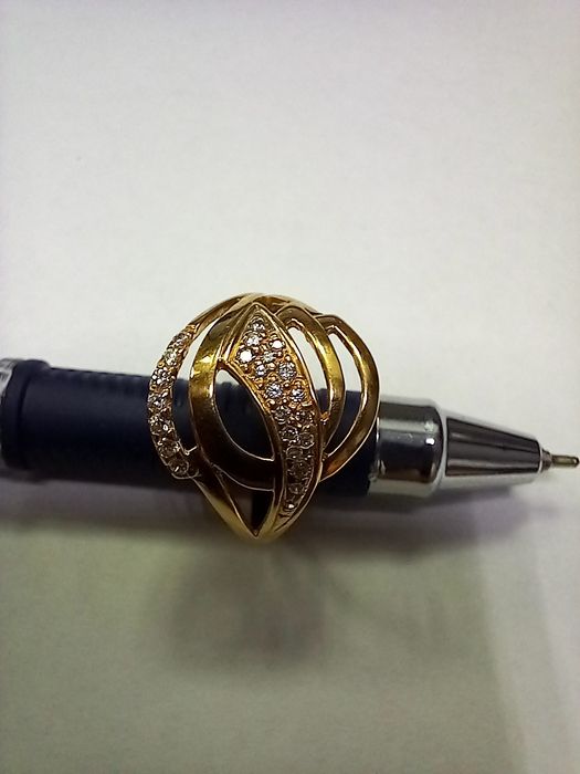 Золота каблучка 585 проби.