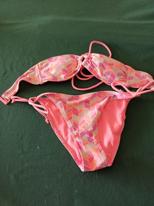 Biquinis  como novos