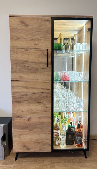 Szafka RTV + Barek/szafka z witryną podświetlaną