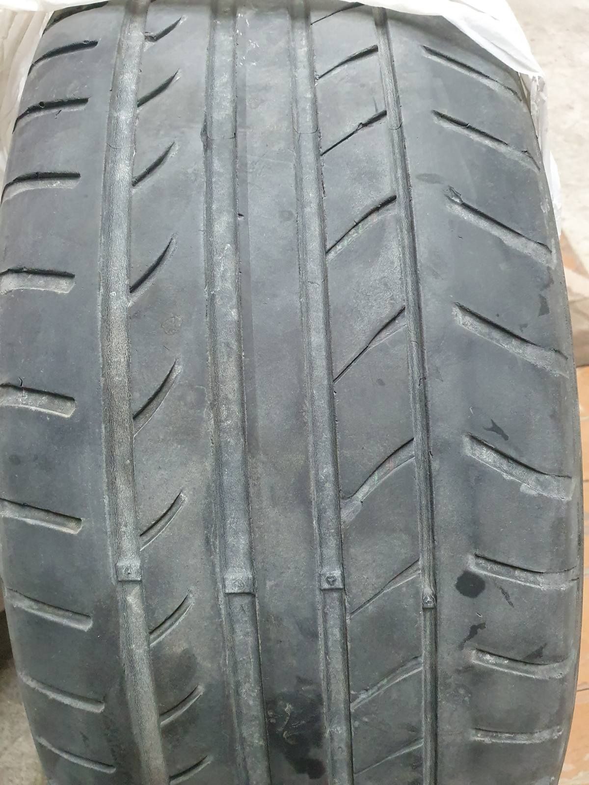 225 60 17 Dunlop