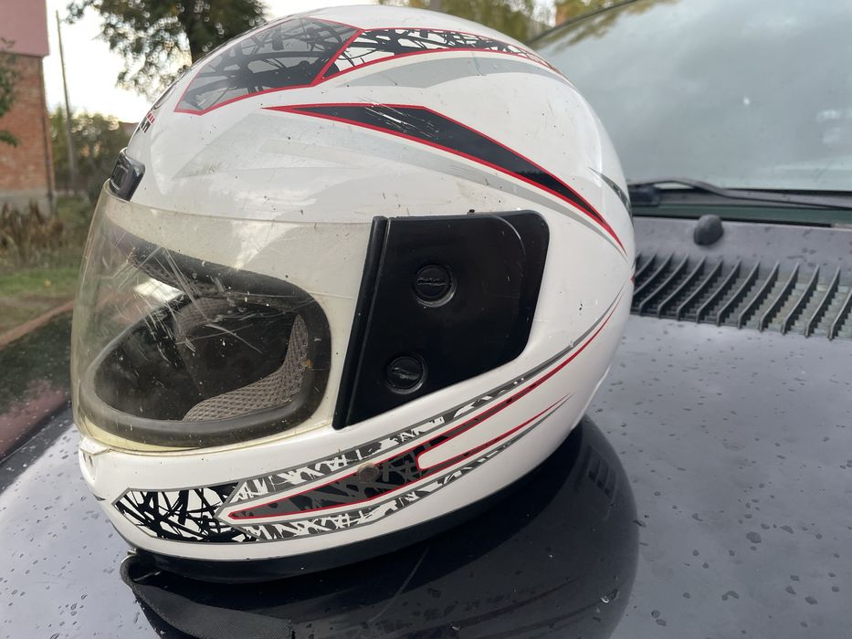 Продам мото шлем м-л