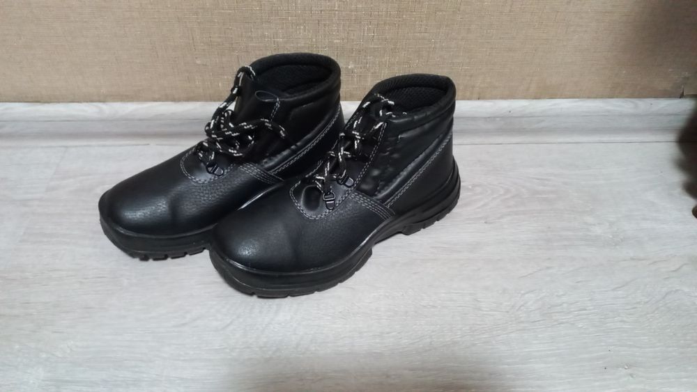 Ботинки, берцы 40 размер