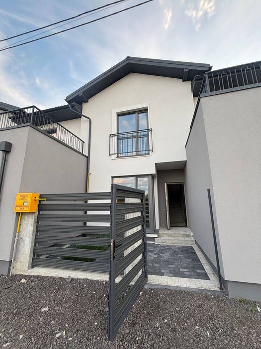 БЕЗ КОМІСІЇ  буд. 132 м (3 спальні) у Пасіках Зубр. , неподалік Сихова