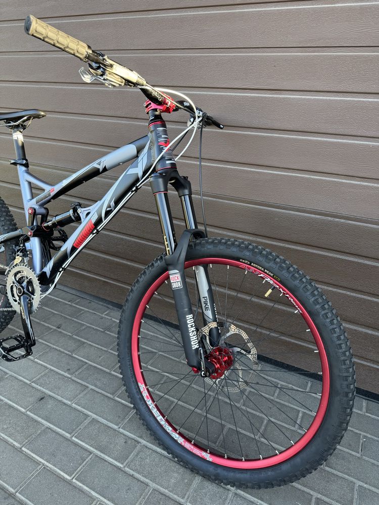 YT Industries Wicked *JAK NOWY* [dirt, enduro, full, dh, slope, jibb]