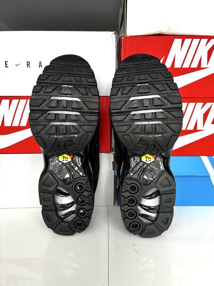Buty Nike Air Max Plus TN Rozmiar 43 Czarne