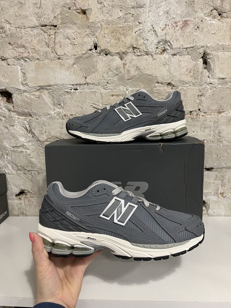 Кроссовки New Balance 1906 R серые оригинал новые