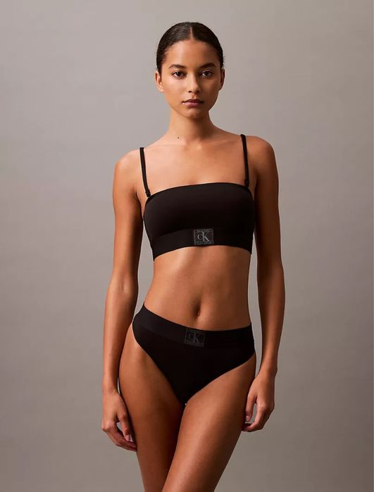 Неймоввірно гарний комплект білизни бюст трусики Calvin Klein оригінал
