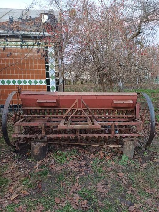 Продам трактор ЮМЗ6Л 1992РІК і сівалки