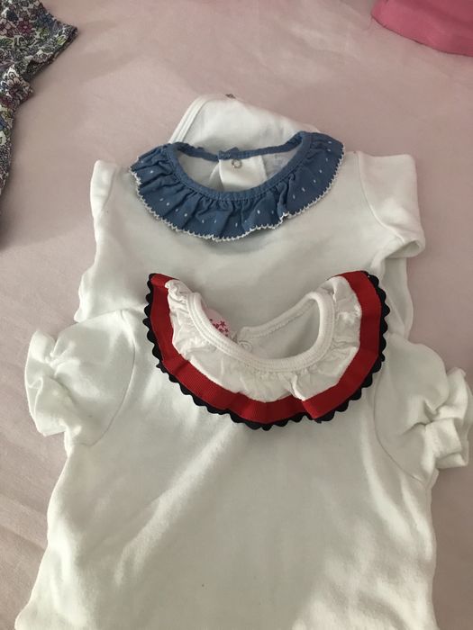 Bodys de bebe desce 12 meses até aos 18 meses em estado novo