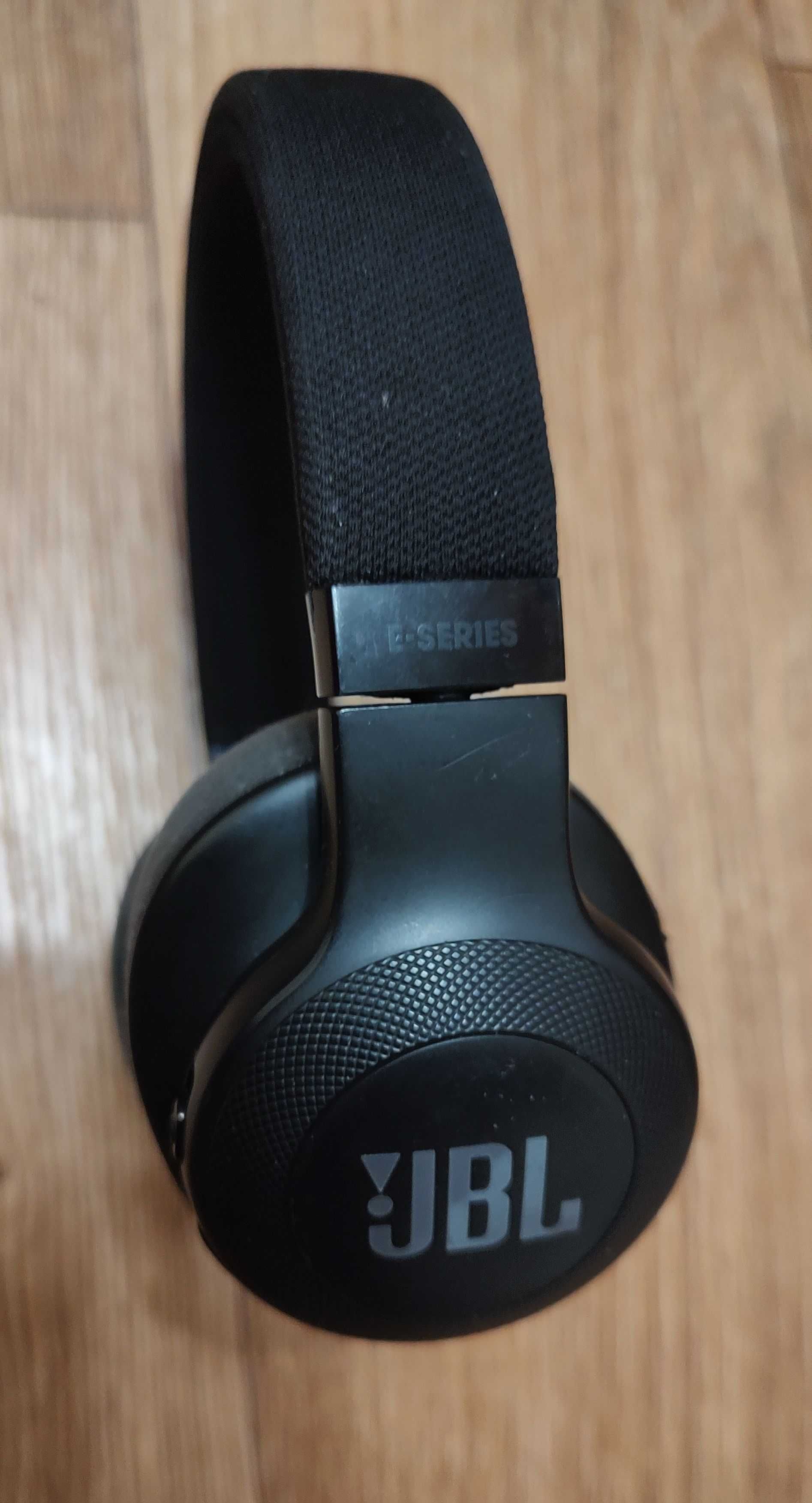 JBL E55 bt навушники