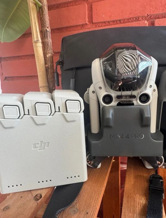 DJI Mini 4 Pro Fly More + DJI Care + 10 meses