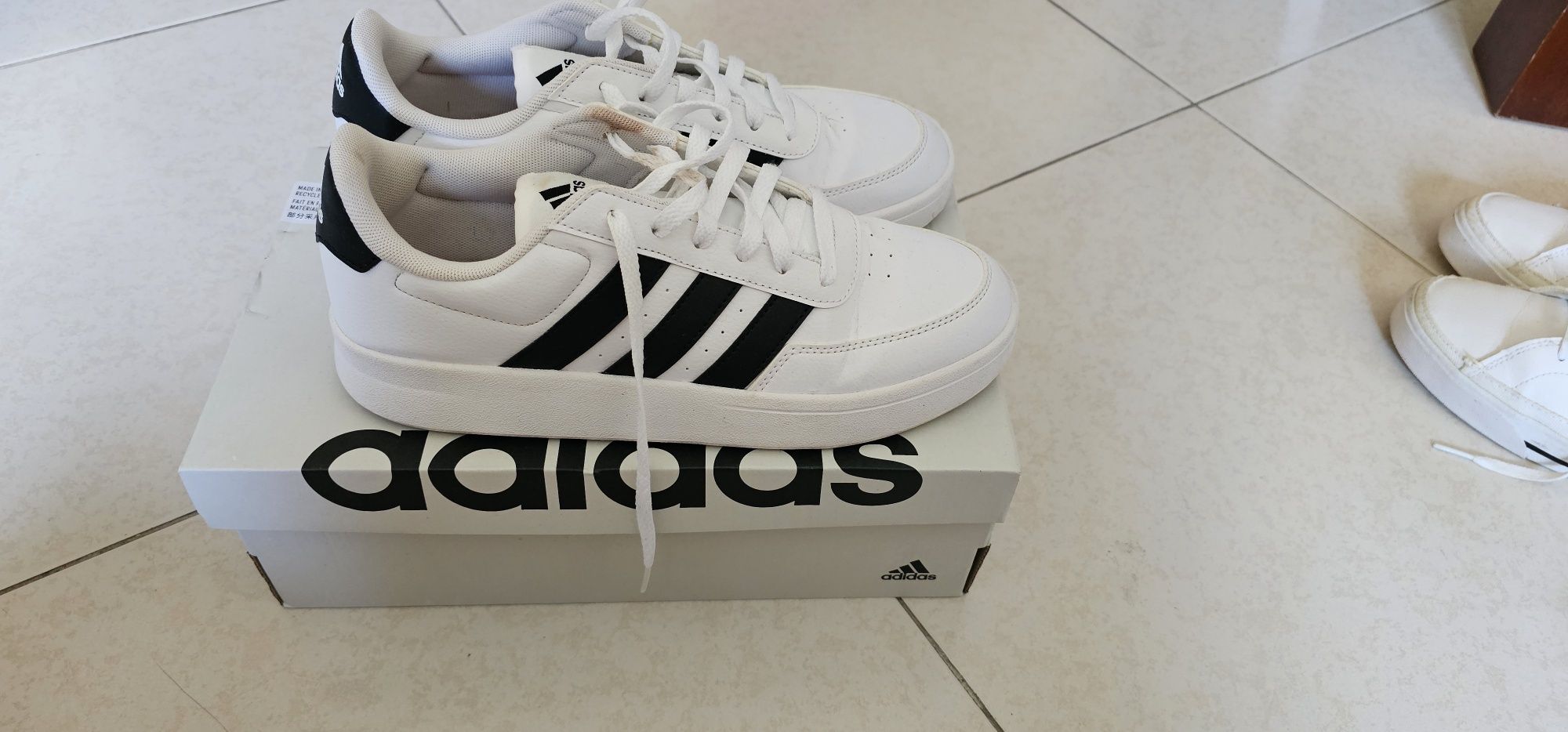 Vendo vários pares de sapatilhas  (50€)