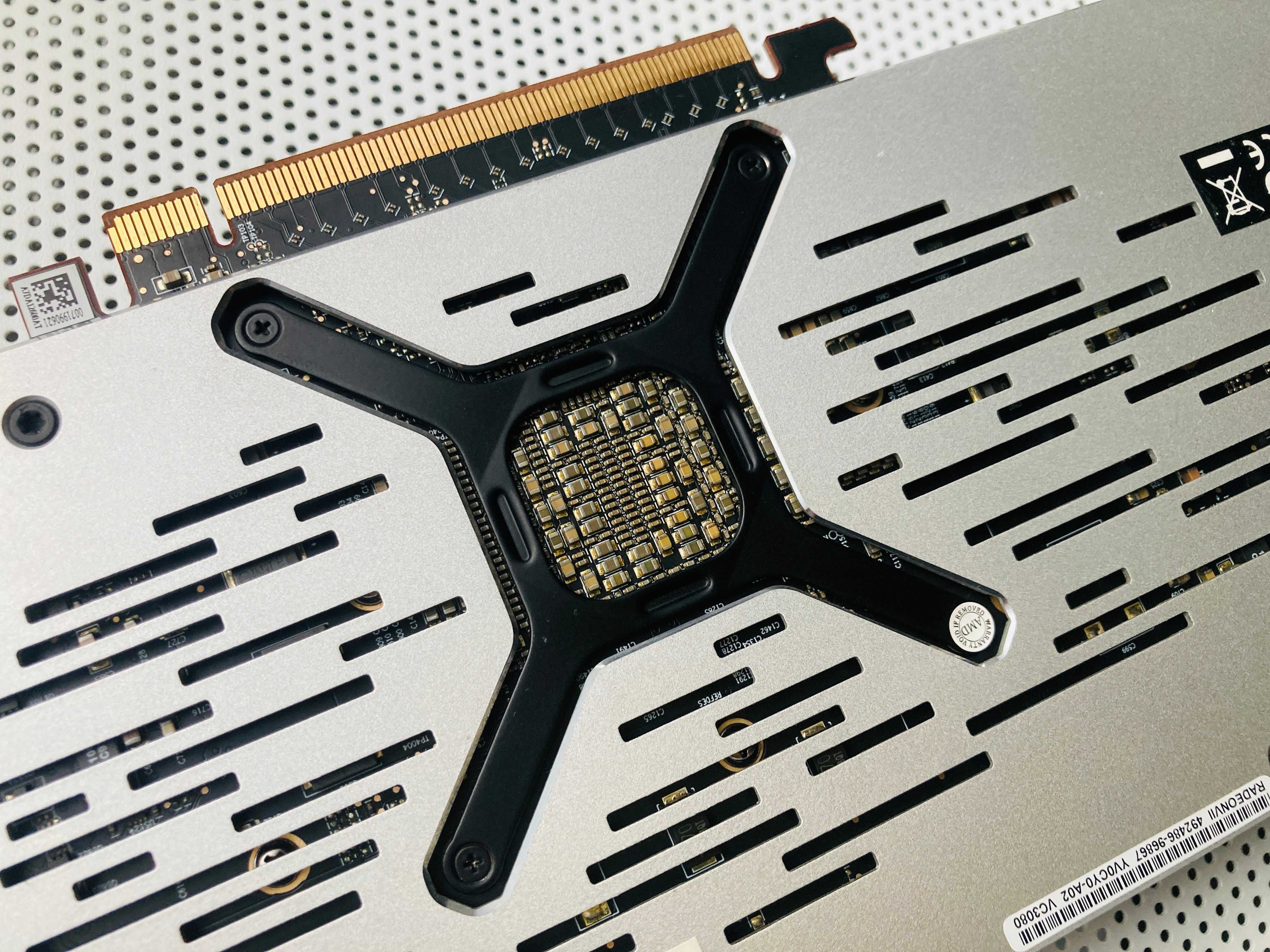 Radeon VII под ремонт, на запчасти, для коллекции