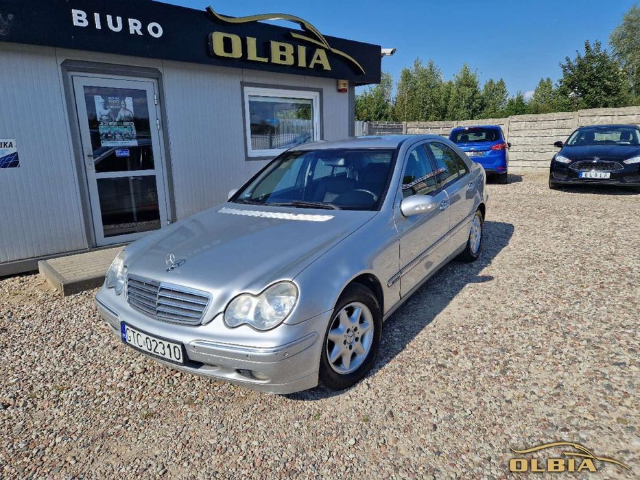Mercedes-Benz Klasa C Automat Hak Niski Przebieg !