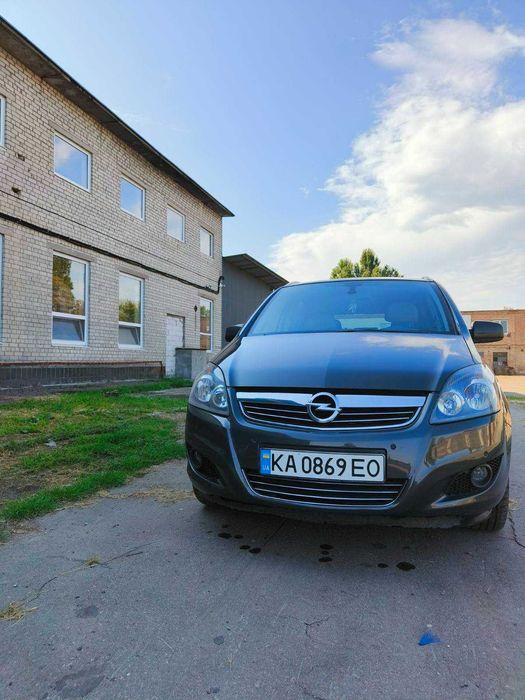 Opel Zafira 2012