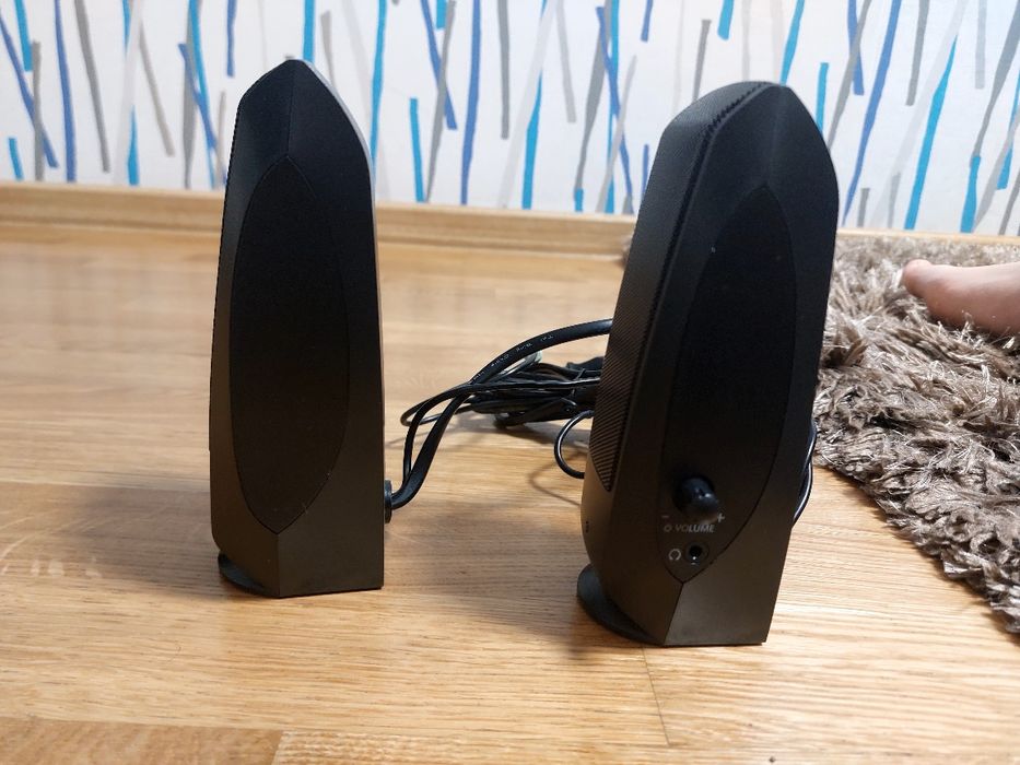 Logitech s120 stereo speakers