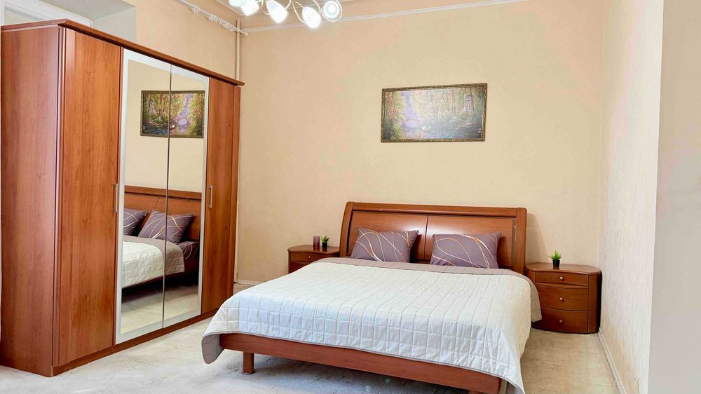 Двокімнатна квартира/ Метро Ярослава Мудрого