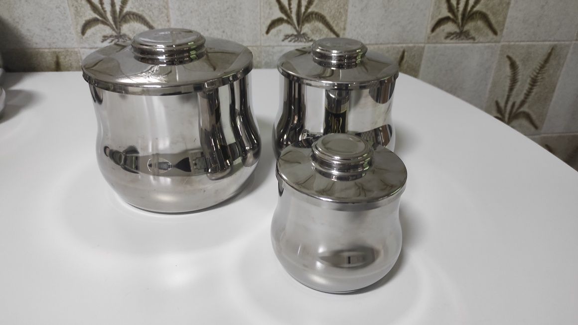 Potes em inox da marca Rena Ware (novos)