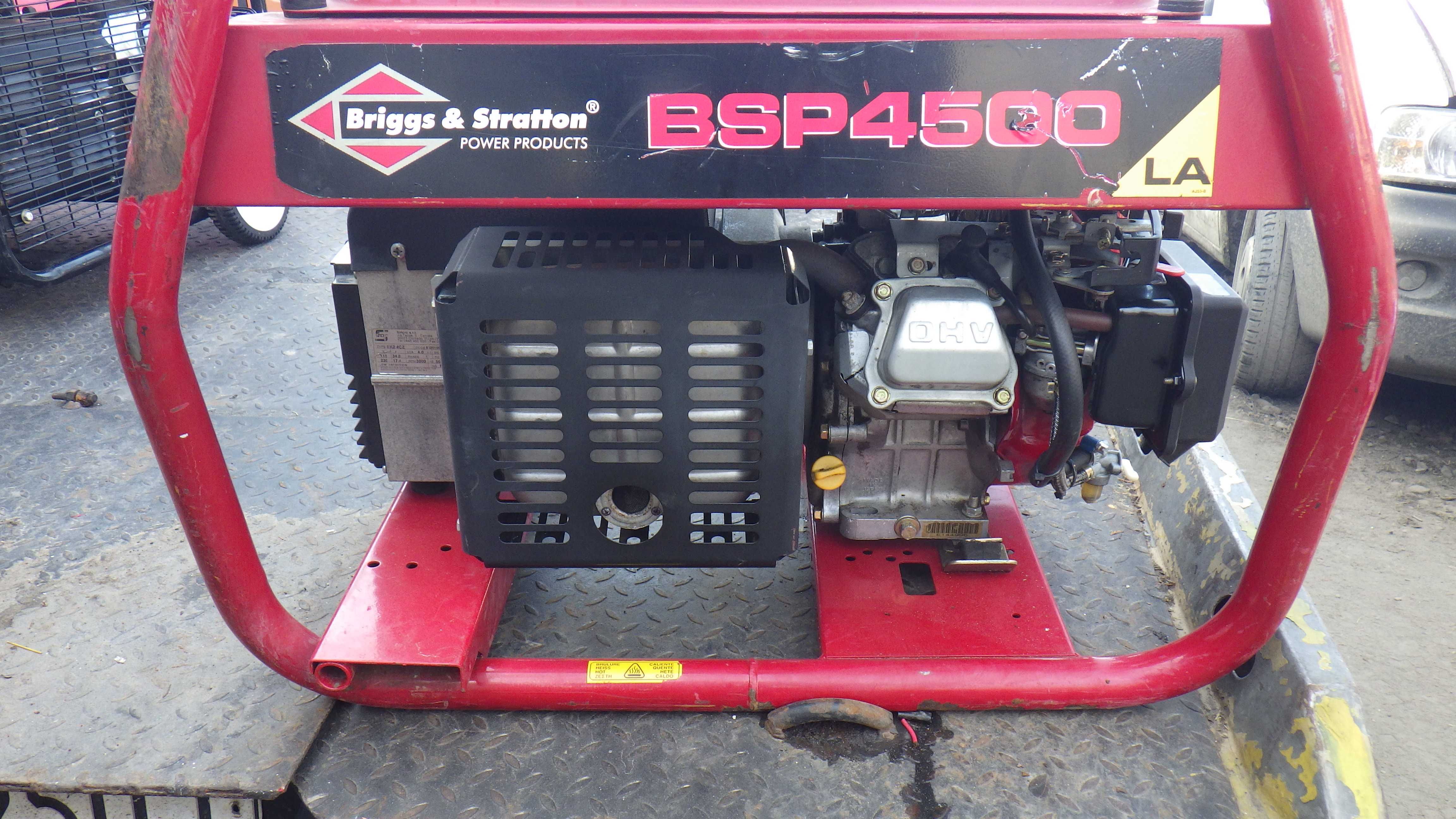 Briggs & Stratton Duzy Agregat Generator Prądotwórczy  Przemyslowy .
