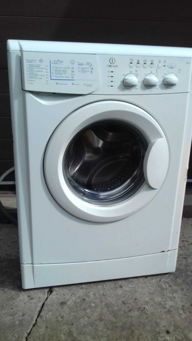 Пральна машина INDESIT wiul 83(під ремонт)
