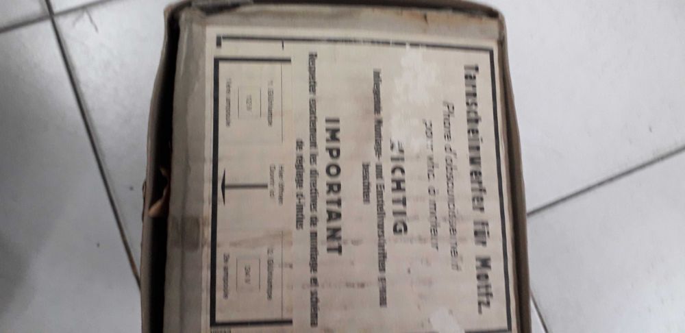 Farol para jipe ou moto