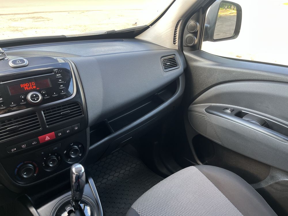 Fiat doblo 1.6 multijet 2011 пасажир