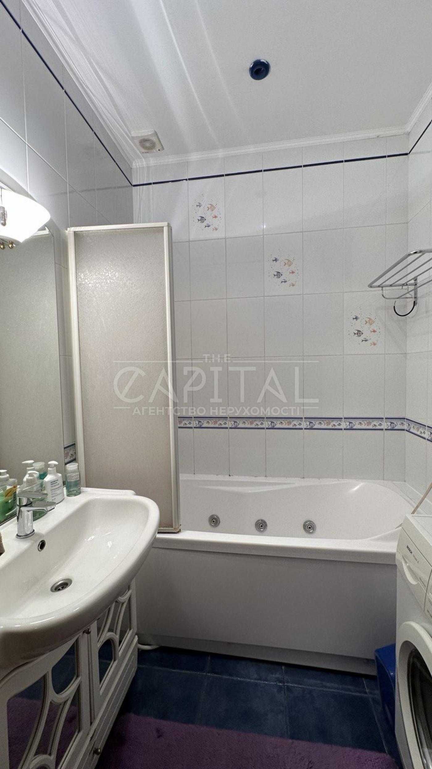 Продаж 2к квартири 53м2, вул. Джона Маккейна, Печерський район