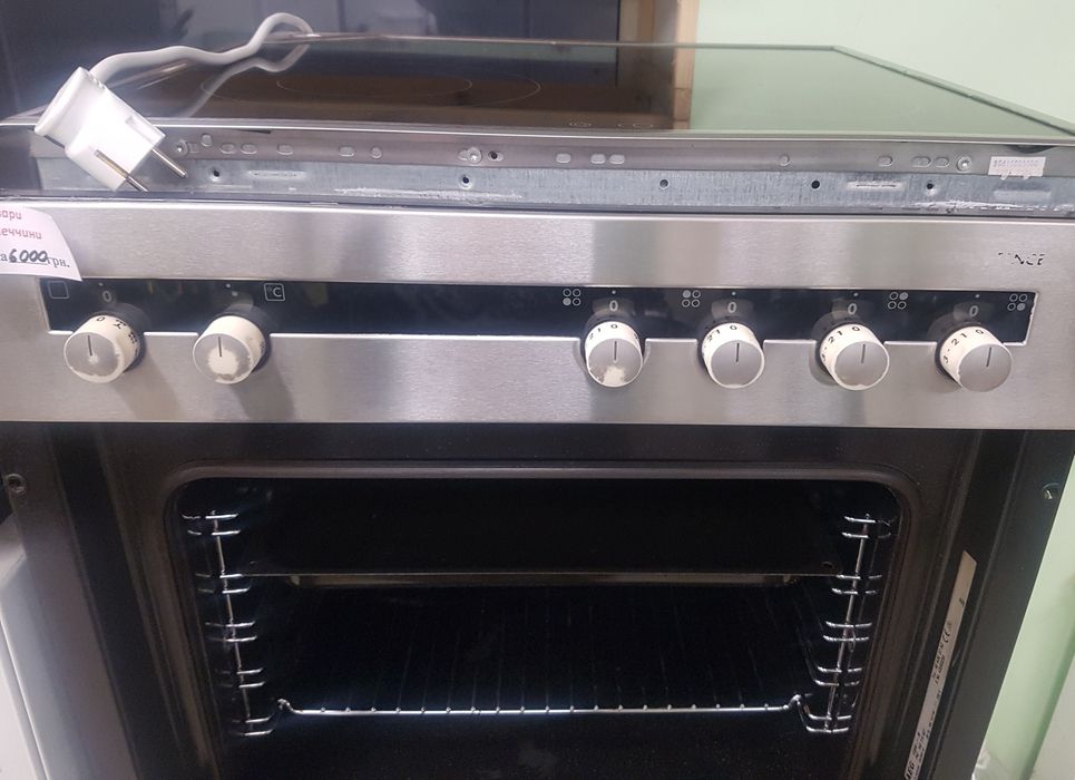 Електропоита вбудована + Електродуховка із конвекцією AEG E- 4000.