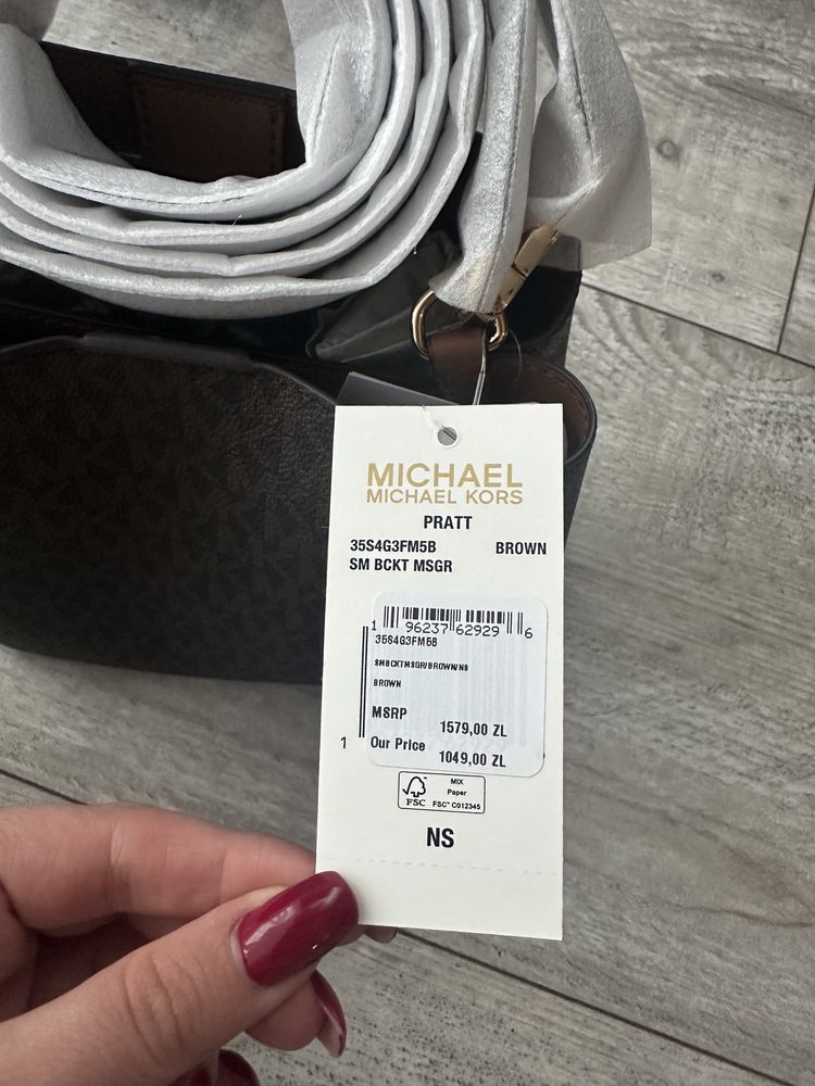 Michael Kors  Pratt small bucket shoulder brown monogram
