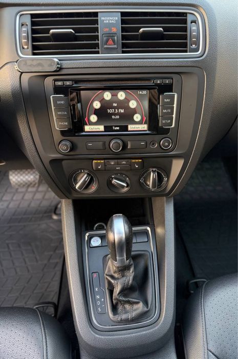 Volkswagen Jetta SE 2014