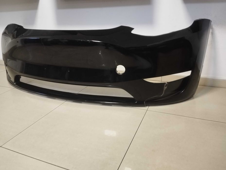 Бампер передній Tesla MY Model Y 2022 2023 2024 без ПАрктРОНіка