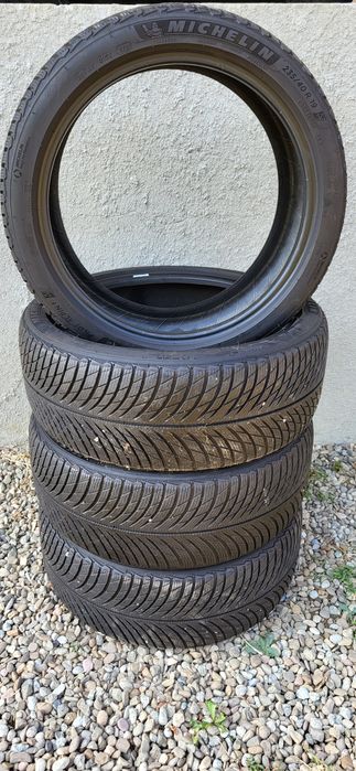 2 x Opony Zimowe Michelin 235/40 R19