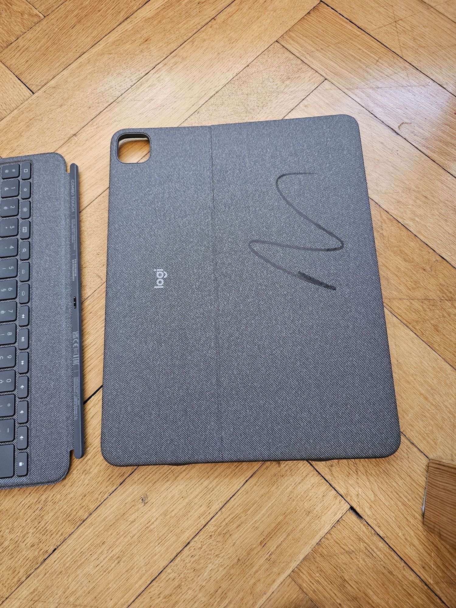 Logitech Combo Touch iPad Pro 12.9 etui Klawiatura 12,9 3,4,5,6 gen.